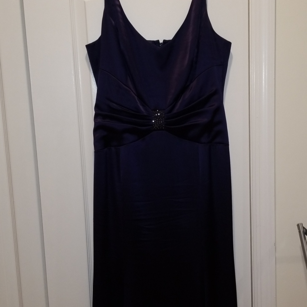 Beautiful dark blue dress. Used 1 time